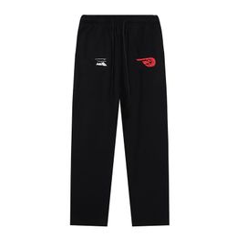 2024SS Short Mens Designer Pants Pantoufle Solido Colore Sude in bianco e nero per uomini Donne Jogger Essen Set di felpa con cappuccio