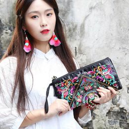 Wallets Women Ethnic National Retro Butterfly Flower Bags Handbag Coin Purse Embroidered Lady Clutch Tassel Small Flap Summer