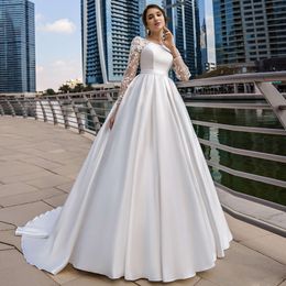 Elegant With Pocket Satin Muslim Wedding Dress Long Sleeves Scoop Neck Lace Applique A-Line Bride Dresses Vestido De Novia 0605