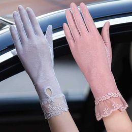 Five Fingers Gloves Summer Sunscreen Sexy Lace Women Driving Outdoor Thin Breathable Non Slip Medium Gloves Touch Screen Exquisite Female Elasticity Y240603E93G