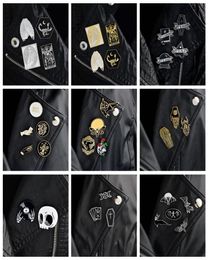 QIHE 25pcsset Goth Punk Brooches for men Dark lapel pins Skull Devil Bat Coffin Skeleton Gothic JEWELRY8407832
