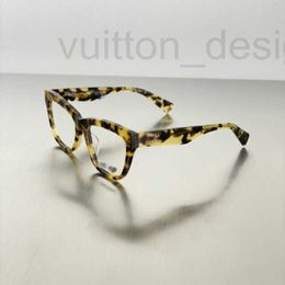 Occhiali da sole Designer Brand 2024 New Instagram Style Cat Eye Great Frame Glasses con luce anti -blu, viso semplice, occhialisi dolce può essere abbinato Myopia Z68Q