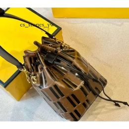 Fendidesigner Bag Mini Mini Saco de balde de alta qualidade Designer de luxo Bolsa de ombro de ombro de luxo Bolsa de couro feminino Fendibags 4354 0d20