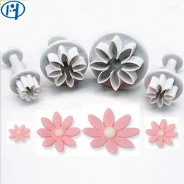 Baking Moulds KAIYUE 4pcs Plastic Fondant Cakes Tools Daisy Cake Mould Plunger Cookie Cutter Biscuit Mould Decorating Tool