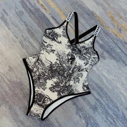 Women's Swimwear LEOSOXS 2024 Summer Sling Cross Backless Tight One Piece Swimsuit Forest Animal Black And White Printed Conservative