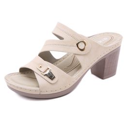 Fashion Sandals Women Sandals Metal Buttons Sutures Sandals Leather Sandals Chunky Heel Sandals