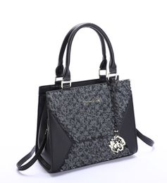 Designer Letter Crossbody Tote Bag New Fashion Shoulder Bag Trendy Large Capacity Portable Messenger Bags