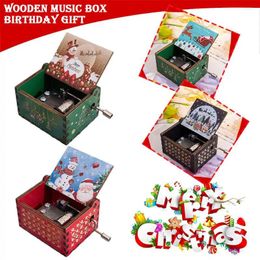 Decorative Figurines Merry Christmas Music Box Anime Theme Wooden Hand Cranked Children Birthday Year Gift Musical O2T1