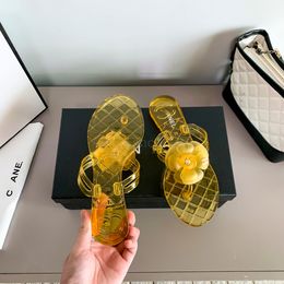 Luxurys Ayakkabı Tasarımcısı C PVC Çevre Malzemeleri Favori Sıcak Satış Ürünleri Moda Flip-Flops Plaj Tatil Ayakkabıları 35-40 1: 1 kaliteli