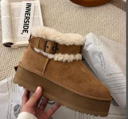 Neue Frauen -Plattformen Woll Shorts Boots Mode dicke untere Winterfell -Baumwollstiefel Schuhe zwei Modell