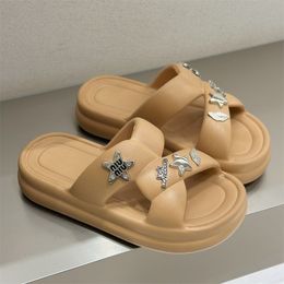 Outdoor Slippers Fashion Thick Bottom Designer Women Shoes Platform Sandals Beach Sandals