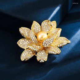 Brooches Women Elegant Lotus Full Crystal Pearl Flower Badges Pin Luxury Fashion Lady Plant Delicate Suit Office Corsage Party Daily Gift
