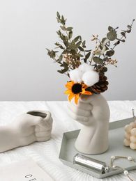 Vases Nordic Creative Ceramic Home Crafts Ornaments Fist Decoration Room Ins Modern Decorative