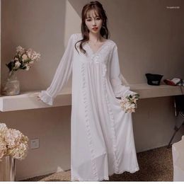 Women's Sleepwear Sexy Solid Colour V-neck Long Lace Nightgown Women Spring Palace Style Sleepshirts Thin Sleeved Princess Pyjamas Svrwm