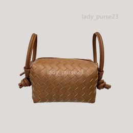 Handheld 2024 Designer Bag Cross Bottga Venets Bags Loop Shoulder New Leisure Fashion Versatile Women Woven Small High Soft Leather Tote Handbag 5599