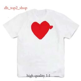 Cdg Fashion Mens Play T Shirt Designer Red Heart Commes Casual Women Shirts Des Badge Garcons High Quanlity Tshirts Cotton Embroidery 7C6f