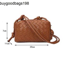 Loops Bag Bottevenets Bags 2024 Spring New Woven Small Square Cowhide Mini Messenger Plaid Pillow Mobile Phone Frj Kqhg R0Q6