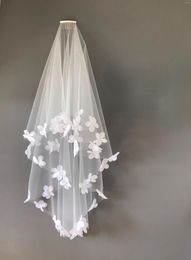 Bridal Veils 3D Flower Veil 2 Layers White/Ivory With Tulle Wrapped Comb Accessories Elbow Fingertip Soft Waltz Cascading