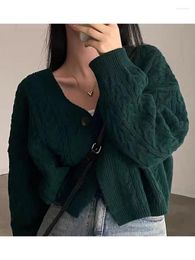 Women's Knits Women Autumn Winter Sweater Korean Vintage V-Neck Pattern Design Long Sleeve Short Knitted Cardigan Coat D4579