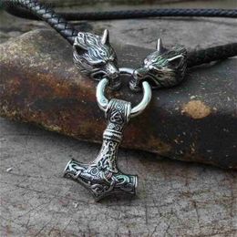 Pendant Necklaces Nordic Viking Mjolnir Hammer Pendant Wolf Head Leather Rope Chain for Mens Viking Punk Amulet Necklace Jewelry T230907