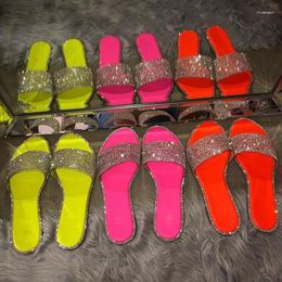 Slippers Rhinestone 2023 Women Fashion Wild Beach Flip Flop Bright Diamond Flat Bottom Outdoor Student Sandals