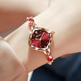 Wristwatches Sdotter MEIBIN Women Square Watches 2023 Small Dial Green Rhinestone Ladies Wrist Bracelet Rose