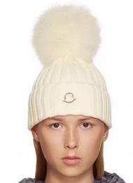 Winter New Thickened Outdoor Keep Warm Knitted Hat High Quality with Fur Ball Couple Embroidery Woollen Caps