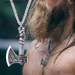 Pendant Necklaces Gothic Viking Pirate Wolf Crow Double Axe Pendant Necklace Man Punk Jewellery T230907