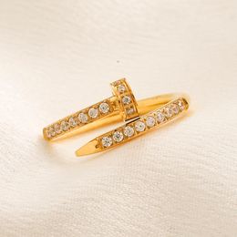 Fashion Styles Designer Brand Nail Band Rings Simple Women Girl 18K Gold Plating Stainless Steel Ring Letters Famous Lovers Wedding Jewelry Accessory Mix Size