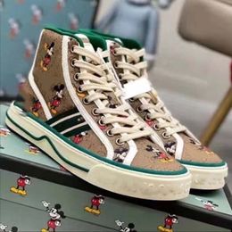 Tennis 1977 Canvas Casual Shoes Luxurys Designers Womens Shoe Italy Green And Red Web Stripe Rubber Sole Stretch Cotton Low Top Mens Sneakers a4