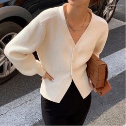 Women's Knits BEENLE 2023 Winter Cropped V-neck Sweater French Fashion Knitwear Spring Loose Cardigan Elegant Long-sleeved Jackets For Woman