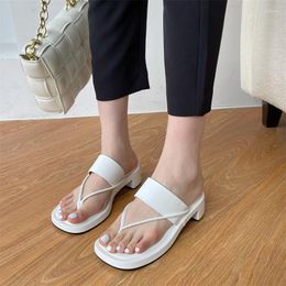 Slippers Women Wear Style 2023 Summer Versatile Thick Heel Student Flip Flops