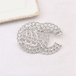 Luxury Women Designer Brand Letter Brooches 18K Gold Plated Inlay Crystal Rhinestone Jewelry Brooch Charm Pearl Pin 2 Colors Marry256U