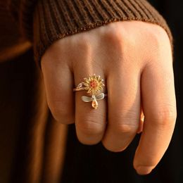 Wedding Rings Adjustable Spinning Sunflower Anti Stress Ring For Women Rotatable Pain Relief Fidget Fashion Jewelry 230831