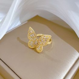 Wedding Rings Womens Zircon Butterfly Ring European and American Style Luxury Bubble Cocktail Party Bride Copper Jewellery Accessories 230831