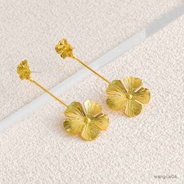 Charm Lady Gold Texture Leaf Stud Earrings For Women Glamour Girls Flower Earrings Jewellery Wholesale Direct R230901