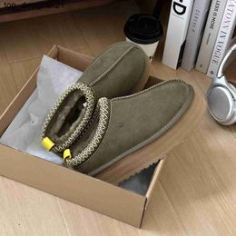 New 23ss Bottom Winter Snow Boots Super Ultra Mini Boots Ladies Boots Real Sheepskin Low-Cut Warm Shoes Designers Women Girl Tasman Plush Short Boots