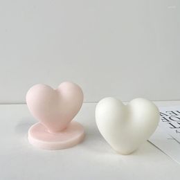 Baking Moulds Love Heart Candle Mold Making Tools Hand In Heart-shaped Chocolate Wedding Cake