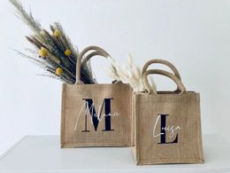 Shopping Bags Personalised Jute Bag for Mom Mother's Day Bridesmaid Beach Tote Junior Bride Custom 230901