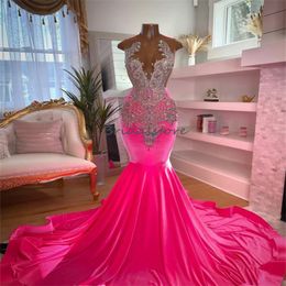 Luxury Hot Pink Crystal Prom Dress With Rhinstone Fishtail Mermaid Evening Gowns Black Girls Open Back Birthday Dance Party Gowns Elegant Formal Occasion 2023