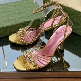 ineinandergreifende High-Heel-Sandalen, runde Zehen, Kette gewebt, Knöchelriemen, bequem für Damen, Stiletto-Absatz, Partykleid-Schuhe, 8,5 cm, Luxus-Designer-Fabrikschuhe