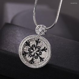 Pendant Necklaces Elegance Snowflower Round For Women And Girl Trendy Crystal Necklace Gift Collares Drop