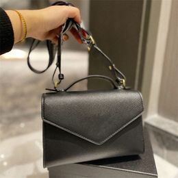 Designer Triangle Luxury Women Saffiano Monochrome Shoulder Bag Chain Black White Crossbody Handbag Leather Fashion Bags i3Ac#