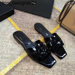 New Summer Designer Women 2023 Slippers bears Holiday Cross High-Heeled fashion Flat slipperfreight Rubber Slides Sandal Flat Beach Shoes 35-42 Ss23
