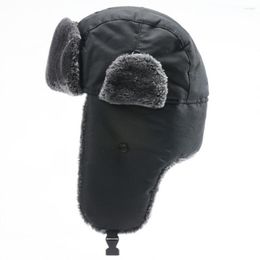 Berets Trapper Hat Simple Anti-fade Plush Lining Windproof Winter Men Women Hunting Cap For Vacation Earflap