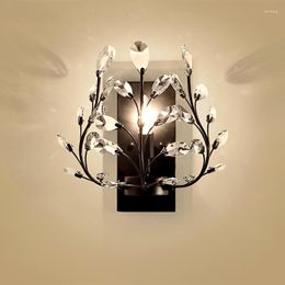 Wall Lamp American Style Black Retro Villa El Lobby Corridor Decoration Sconce Light European Gold K9 Crystal Room Plant Led