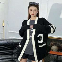 Yeni Kadın Sweaters Kadın Bahar Sonbahar Gevşek Kırmıkan Hardigan Sweat Desen Mektup Baskı Kadın Tasarımcı Kazak S-XL