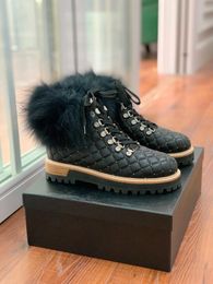 Fashion Designer Style Short Boots Luxury Metal Rivet Plush Warm Snow Boots Lace up Round Head Casual Comfort Martin Boots Size 35-41