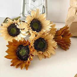 Decorative Flowers Artificial Sunflower Bouquet One Piece For Decoration Wedding Brige Accessories Party Decorations Autumn Room