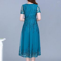 Casual Dresses Embroidery Leaves Mesh Stitching Dress Embroidered A-line Women's O-neck Short Sleeve Midi With Waist